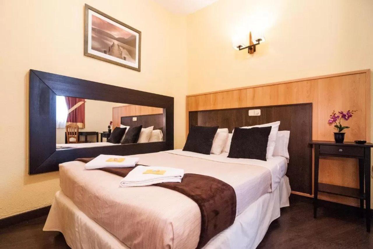 Hostal Gallardo Madrid Extérieur photo